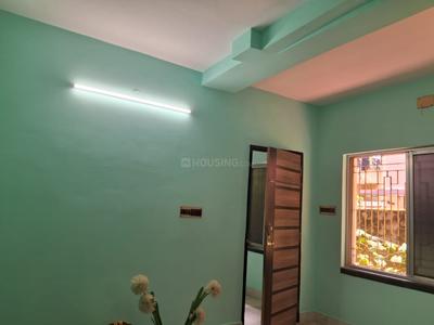 Bedroom Image of 500 Sq.ft 1.5 BHK Builder Floor for rent in Parnasree Pally Kolkata for Rs. 9000
