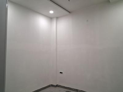 Bedroom Image of 1350 Sq.ft 3 BHK Builder Floor for sale in Mansarover Garden New Delhi for Rs. 25000000