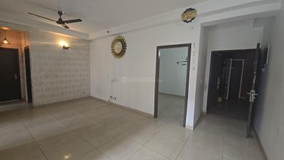 Living Room Image of 1340 Sq.ft 3 BHK Apartment / Flat for sale in Gulshan Ikebana, Sector 143 Noida for Rs. 16800000