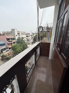 Balcony Image of 400 Sq.ft 1 BHK Builder Floor for rent in Old Double Storey, Lajpat Nagar New Delhi for Rs. 27000