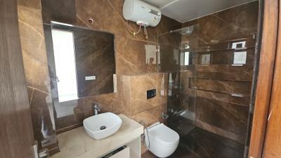 Image of 3000 Sq.ft 3.5 BHK Builder Floor for rent in Emaar Emerald Hill, Sector 65, Gurgaon for Rs. 115000