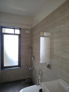 Common Bathroom Image of 700 Sq.ft 1 BHK Apartment / Flat for rent in Parijat Gardens, Kasarvadavali Thane for Rs. 15500
