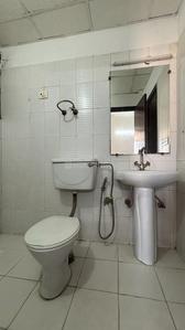 Bathroom Image of 920 Sq.ft 2 BHK Apartment / Flat for sale in Gaurs Green Vista, Indirapuram Ghaziabad for Rs. 10600000