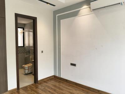Bedroom Image of 1800 Sq.ft 3 BHK Builder Floor for rent in Ansal Versalia, Sector 67 Gurgaon for Rs. 38000