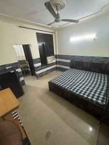Bedroom Image of 600 Sq.ft 1 BHK Builder Floor for rent in Sector 102 Gurgaon for Rs. 17000
