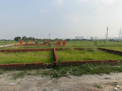 Image of 900 Sq.ft Residential Plot / Land for sale in Knowledge Park 3, Greater Noida for Rs. 2500000