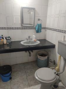 Bathroom Image of 600 Sq.ft 2 BHK Apartment / Flat for rent in Tyagi Build Uttam Townscape Elite, Yerawada Pune for Rs. 40000