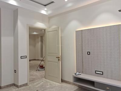 Bedroom Image of 1800 Sq.ft 3 BHK Builder Floor for sale in Paschim Vihar New Delhi for Rs. 38000000