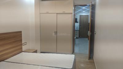 Bedroom Image of 900 Sq.ft 1 BHK Builder Floor for rent in Sector 14 Gurgaon for Rs. 30000