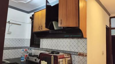 Kitchen Image of 900 Sq.ft 2 BHK Builder Floor for rent in Arjun Nagar New Delhi for Rs. 32000