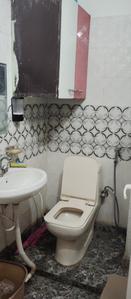 Bathroom Image of 910 Sq.ft 2 BHK Independent House for rent in APS Heights, Shahberi Greater Noida for Rs. 22000