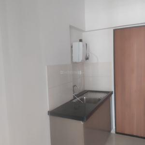 Kitchen Image of 1015 Sq.ft 2 BHK Apartment / Flat for rent in Gera World Of Joy, Upper Kharadi Pune for Rs. 45000