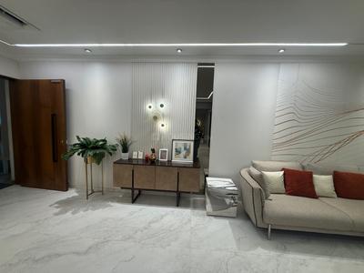 Living Room Image of 1000 Sq.ft 3 BHK Apartment / Flat for sale in Dosti Desire Phase 2, Thane West Thane for Rs. 18000000
