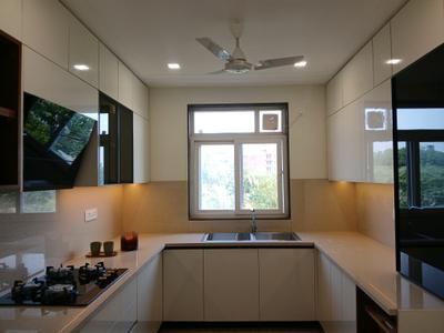 Kitchen Image of 2450 Sq.ft 3 BHK Builder Floor for sale in BPTP Amstoria , Sector 102 Gurgaon for Rs. 29500000