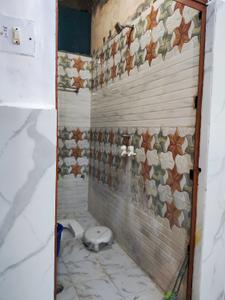 Bathroom Image of 400 Sq.ft 2 BHK Builder Floor for rent in Daiwghat Allahabad for Rs. 6000