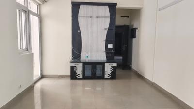 Living Room Image of 1750 Sq.ft 3.5 BHK Apartment / Flat for rent in Divine Meadows, Sector 108 Noida for Rs. 35000