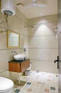 Bathroom Image of 5000 Sq.ft 5 BHK Independent House for rent in Mahal Amritsar for Rs. 100000
