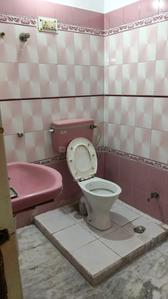 Bathroom Image of 5000 Sq.ft 6 BHK Villa for sale in Shastri Nagar Ghaziabad for Rs. 42500000