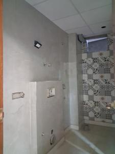 Common Bathroom Image of 1550 Sq.ft 3 BHK Apartment / Flat for sale in Sector 73 Noida for Rs. 5200000