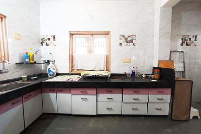 Kitchen Image of 4050 Sq.ft 6 BHK Independent House for sale in Khoraj Ahmedabad for Rs. 28000000