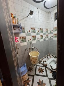 Bathroom Image of 550 Sq.ft 2 BHK Builder Floor for sale in Shahdara New Delhi for Rs. 2500000