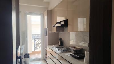 Kitchen Image of 1600 Sq.ft 3 BHK Builder Floor for rent in Raj One Good Earth, Sector 71 Gurgaon for Rs. 42000