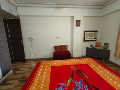 Bedroom Image of 2520 Sq.ft 4 BHK Apartment / Flat for sale in Bodakdev Ahmedabad for Rs. 18000000