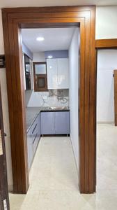 Kitchen Image of 950 Sq.ft 2 BHK Apartment / Flat for sale in Sector 104 Noida for Rs. 5500000