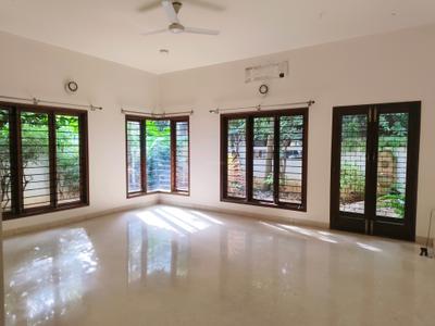 Dining Area Image of 4200 Sq.ft 4 BHK Independent House for rent in Sanjaynagar Bengaluru for Rs. 300000