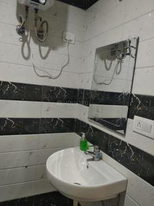 Bathroom Image of 2500 Sq.ft 4 BHK Builder Floor for rent in Ansal Palam Vihar Plot, Palam Vihar Gurgaon for Rs. 62000