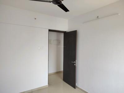 Bedroom Image of 900 Sq.ft 2 BHK Apartment / Flat for rent in KIPL Morya, Kasarvadavali Thane for Rs. 18500