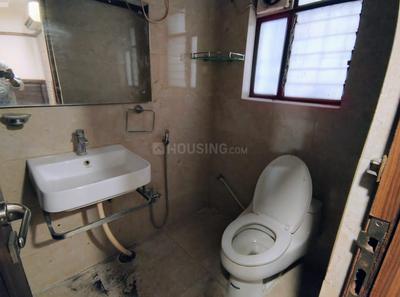 Bathroom Image of 1800 Sq.ft 3 BHK Apartment / Flat for rent in Lalpur Ranchi for Rs. 42000