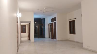 Living Room Image of 1400 Sq.ft 3 BHK Builder Floor for rent in Safdarjung Enclave New Delhi for Rs. 80000