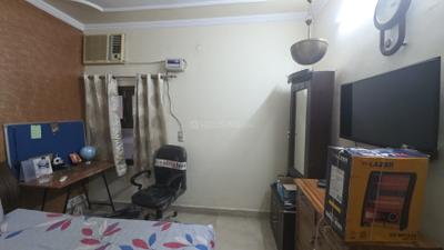 Bedroom Image of 650 Sq.ft 2 BHK Apartment / Flat for rent in Pitampura New Delhi for Rs. 32000