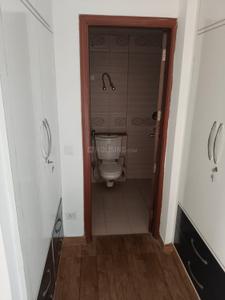 Bathroom Image of 1294 Sq.ft 3 BHK Apartment / Flat for sale in Purvanchal Royal City, Chi V Greater Noida for Rs. 18000000