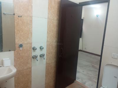 Image of 1450 Sq.ft 3 BHK Builder Floor for rent in Swaraj Homes RWA Sant Nagar, Sant Nagar, New Delhi for Rs. 38000