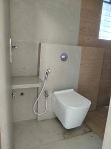 Common Bathroom Image of 700 Sq.ft 1 BHK Apartment / Flat for sale in White Shreeji Space II, Kharghar Navi Mumbai for Rs. 5000000
