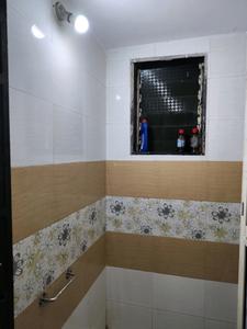 Common Bathroom Image of 650 Sq.ft 1 BHK Apartment / Flat for rent in Haware Citi, Kasarvadavali Thane for Rs. 17000