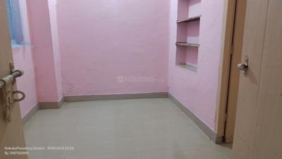 Bedroom Image of 600 Sq.ft 1.5 BHK Independent House for rent in Paschim Putiary Kolkata for Rs. 8000