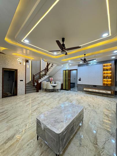 Sirsi villa Main Image 1