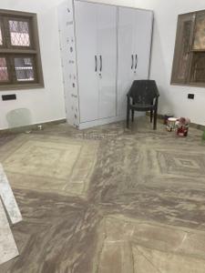 Bedroom Image of 1250 Sq.ft 3 BHK Builder Floor for sale in Pitampura New Delhi for Rs. 9500000