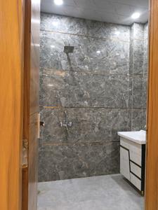 Common Bathroom Image of 1525 Sq.ft 3 BHK Builder Floor for sale in Indirapuram Ghaziabad for Rs. 12000000