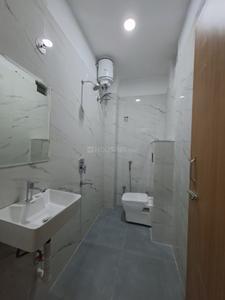 Bathroom Image of 531 Sq.ft 1 BHK Apartment / Flat for rent in Scheme 78 Indore for Rs. 16500