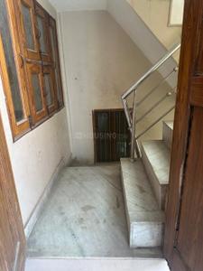 Balcony Image of 1500 Sq.ft 1.5 BHK Builder Floor for rent in Mansarovar Colony Aligarh for Rs. 15000