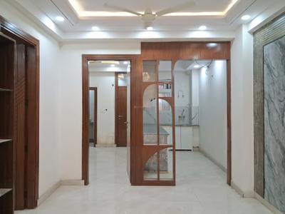 Living Room Image of 1050 Sq.ft 2 BHK Apartment / Flat for sale in Sector 73 Noida for Rs. 4200000