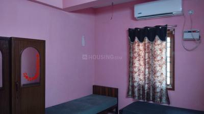 Bedroom Image of Livin nest Men's stay in Navalur, Chennai