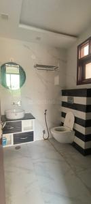 Bathroom Image of 2000 Sq.ft 3 BHK Builder Floor for rent in Sector 50 Noida for Rs. 55000