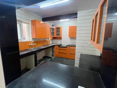 Kitchen Image of 1600 Sq.ft 3 BHK Apartment / Flat for rent in Sector 34 Noida for Rs. 48000