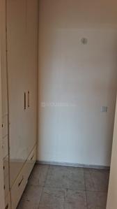 Bedroom Image of 2150 Sq.ft 3 BHK Apartment / Flat for rent in Experion Capital, Gomti Nagar Lucknow for Rs. 80000