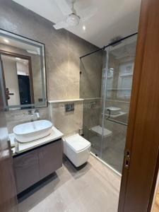 Bathroom Image of 1500 Sq.ft 3 BHK Builder Floor for sale in Greenwood City Floors, Sector 45 Gurgaon for Rs. 32000000